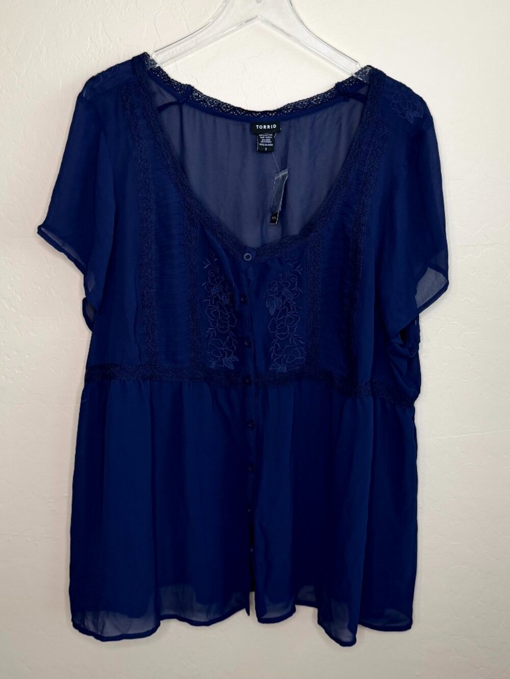 Torrid Flowy Navy Blue Chiffon Button Front Embroidered Babydoll Top 3 3X 22/24